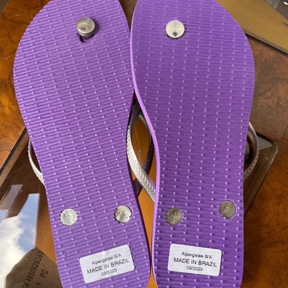 Disney Havaianas 100 years of magic flip flops - Picture 3 of 3